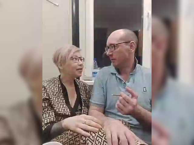 TilyTily's BongaCams show and profile