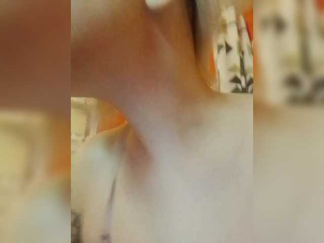 TilyTily's BongaCams show and profile