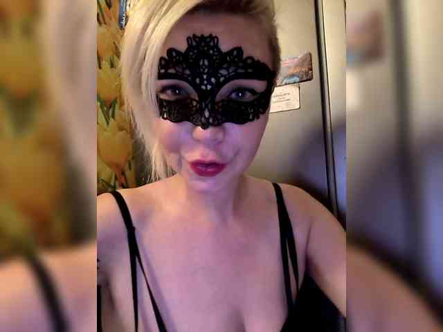 TilyTily webcam