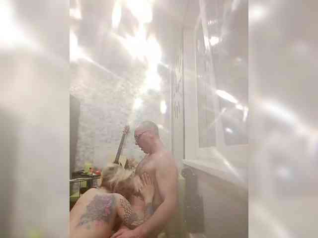 TilyTily webcam