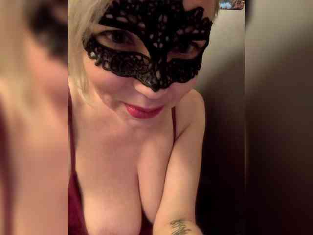 TilyTily webcam