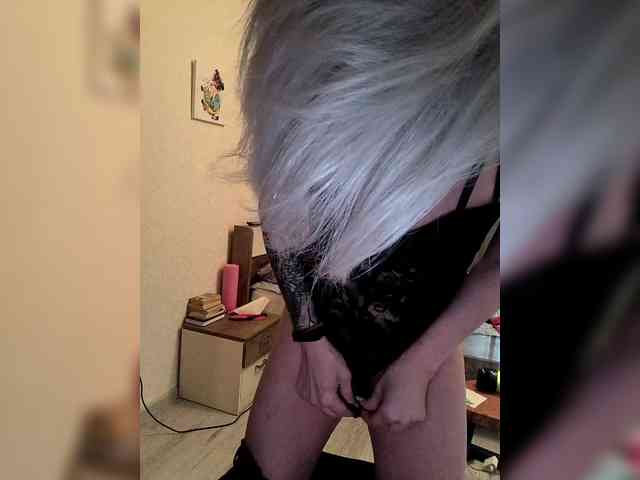 TilyTily webcam