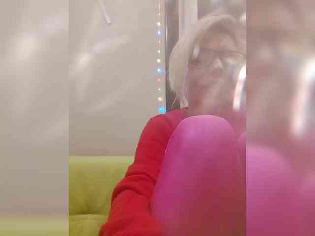 TilyTily webcam
