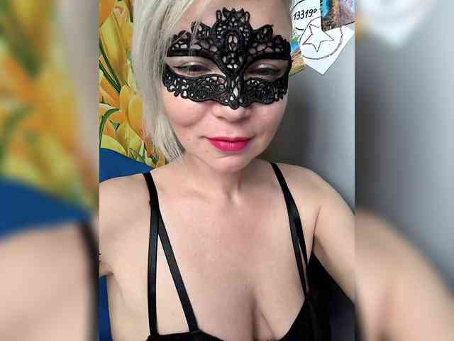TilyTily Live Webcam on BongaCams