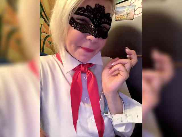 TilyTily webcam
