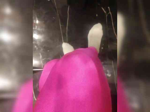 TilyTily webcam