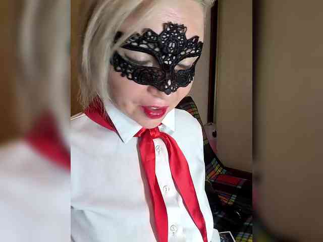 TilyTily webcam