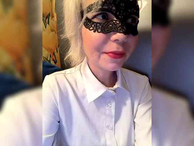 TilyTily webcam