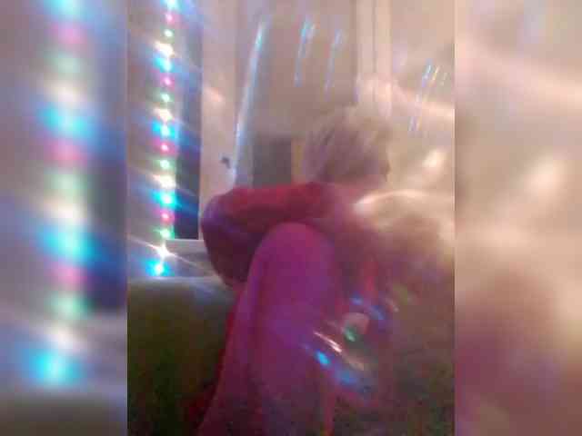 TilyTily webcam