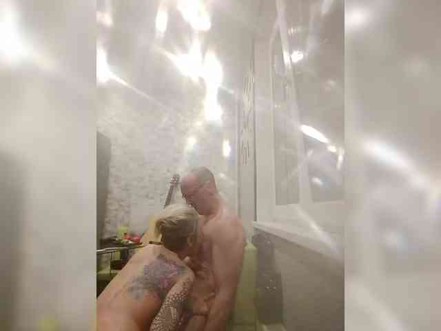 TilyTily webcam