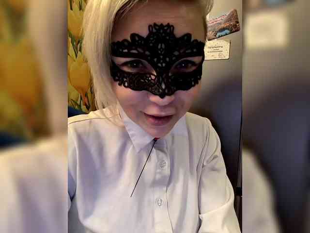 TilyTily webcam