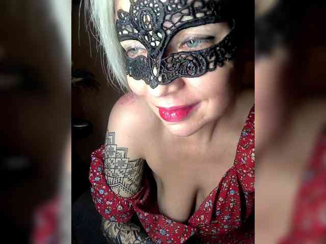 TilyTily webcam
