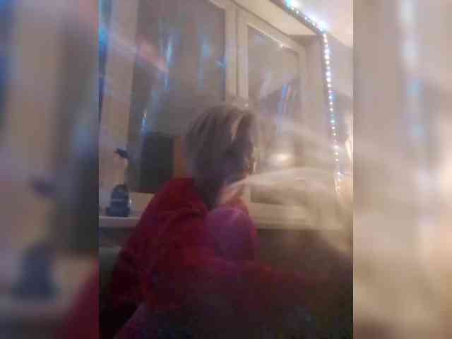 TilyTily webcam