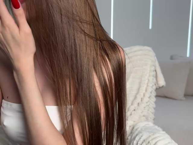 Tinaaa —  Hey, I'm Tina  LOVENSE 2 tokens+ BEST VIBES 100-222-444  PM- 60For a new MacBook ---  @remain