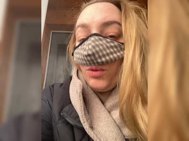 Donut-red's BongaCams show and profile