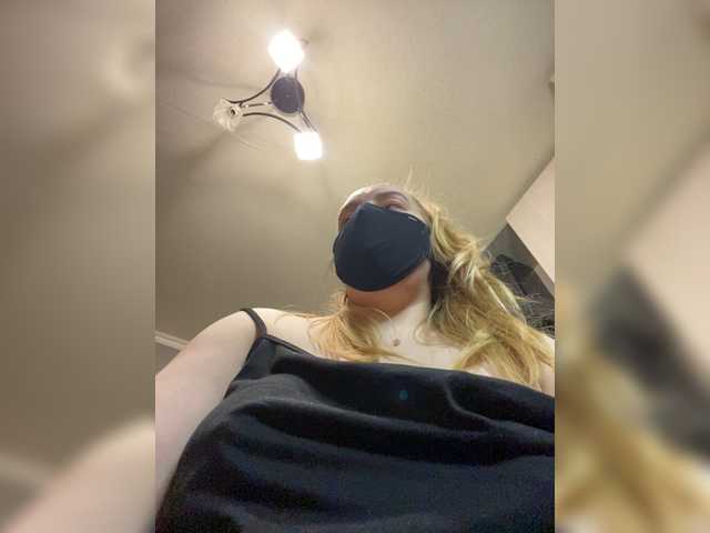 Donut-red's BongaCams show and profile