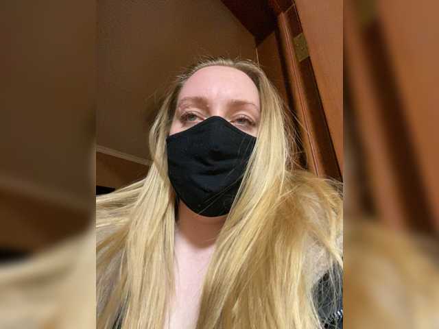 Donut-red's BongaCams show and profile