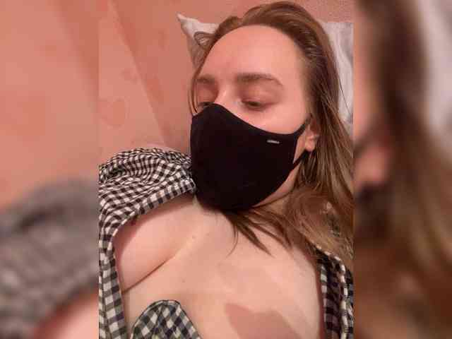 Donut-red webcam