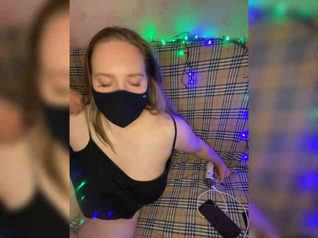 Donut-red webcam