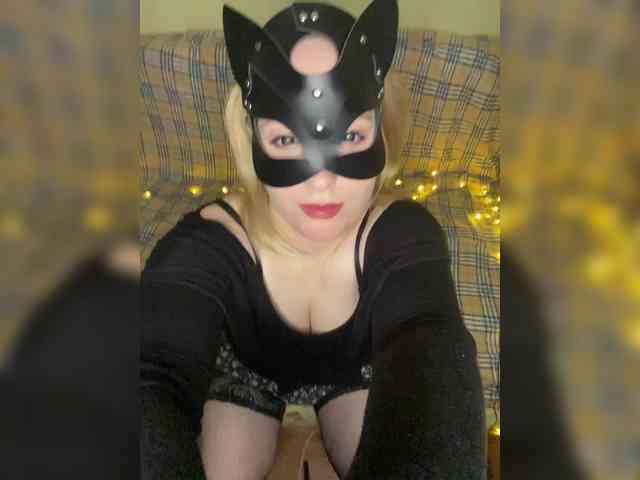 Donut-red webcam