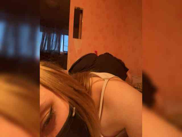 Donut-red webcam