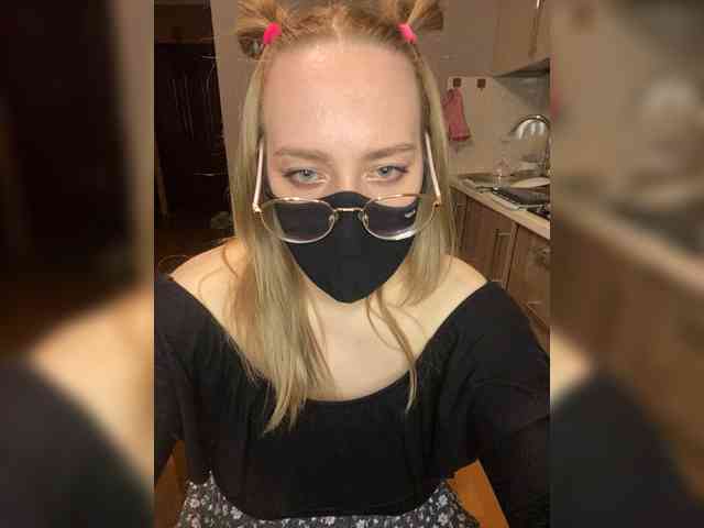 Donut-red webcam