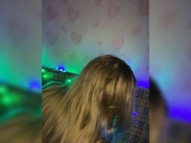 Donut-red webcam