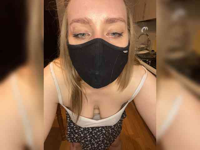 Donut-red webcam
