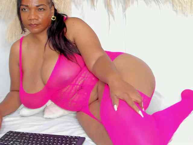 Shakebigass webcam