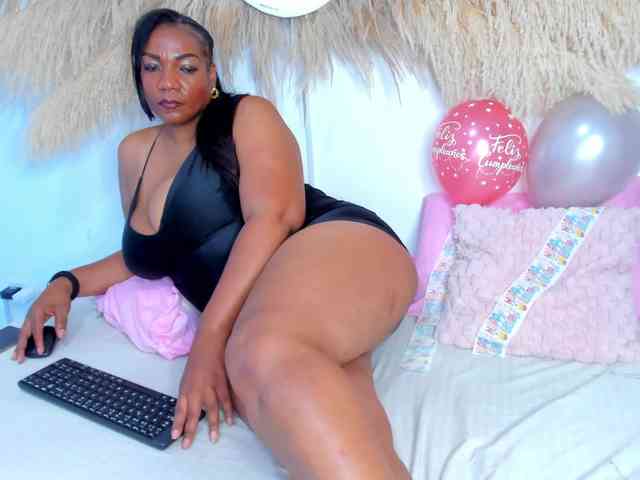 Shakebigass webcam
