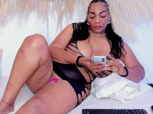 Shakebigass webcam