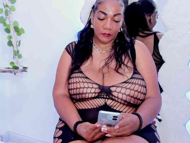 Shakebigass webcam