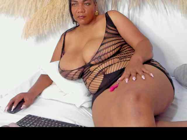 Shakebigass webcam