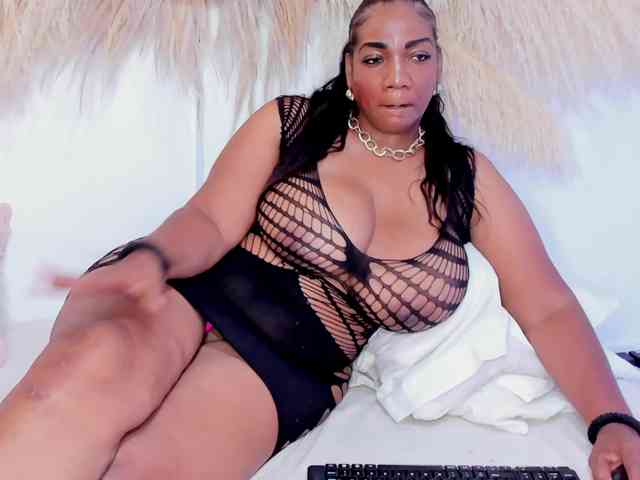 Shakebigass webcam