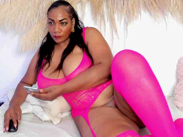 Shakebigass webcam