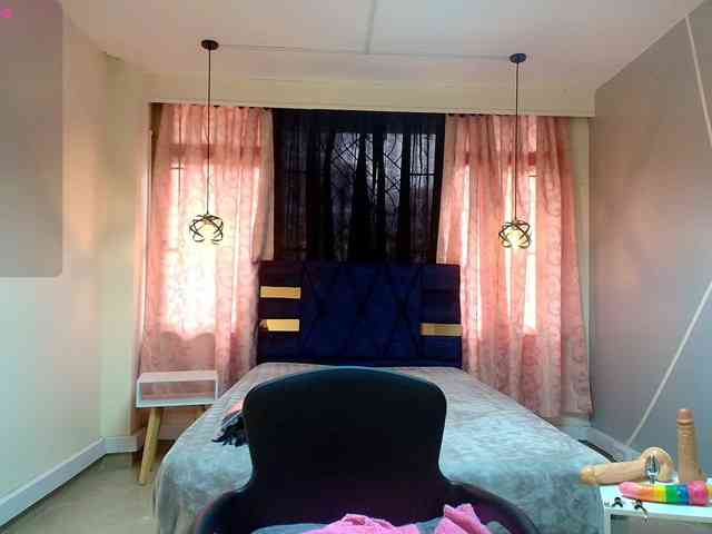 Clarise-Allen webcam