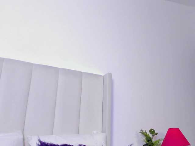 Miranda-Rogers's BongaCams show and profile