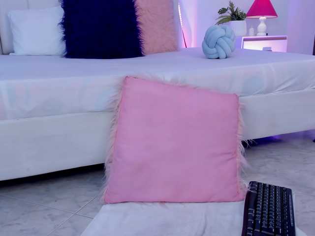 Miranda-Rogers's BongaCams show and profile