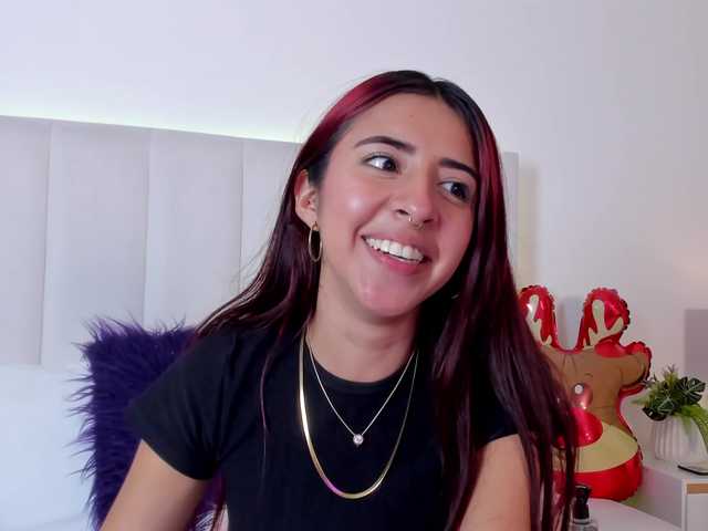 Miranda-Rogers's BongaCams show and profile