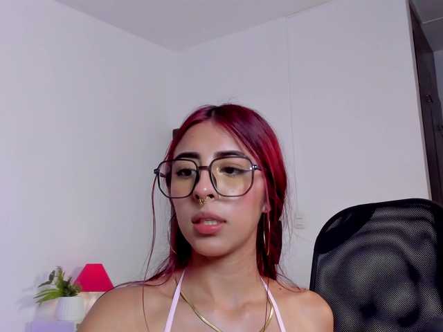 Miranda-Rogers's BongaCams show and profile