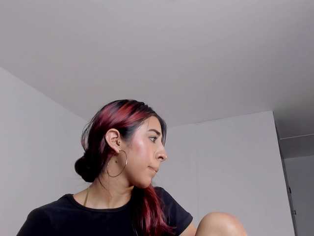 Miranda-Rogers's BongaCams show and profile