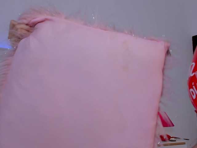 Miranda-Rogers's BongaCams show and profile