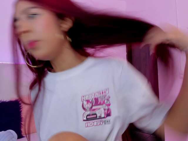 Miranda-Rogers's BongaCams show and profile