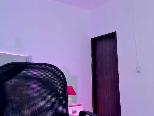 Miranda-Rogers's BongaCams show and profile