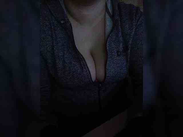 IntegraAnel Live Webcam on BongaCams