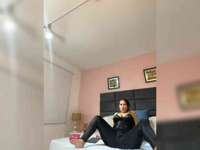 SophiaQueens webcam