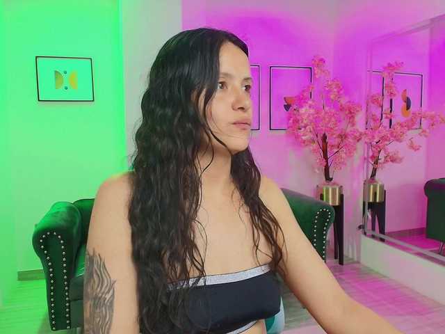 Arianna-sweeet webcam bongacams model stream image