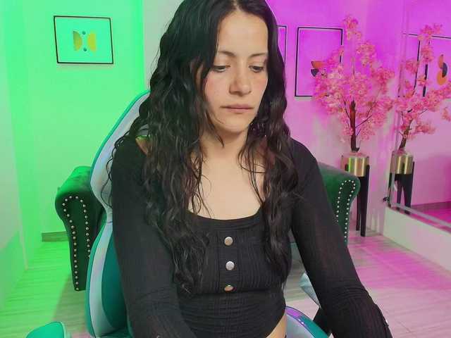 Arianna-sweeet webcam bongacams model stream image