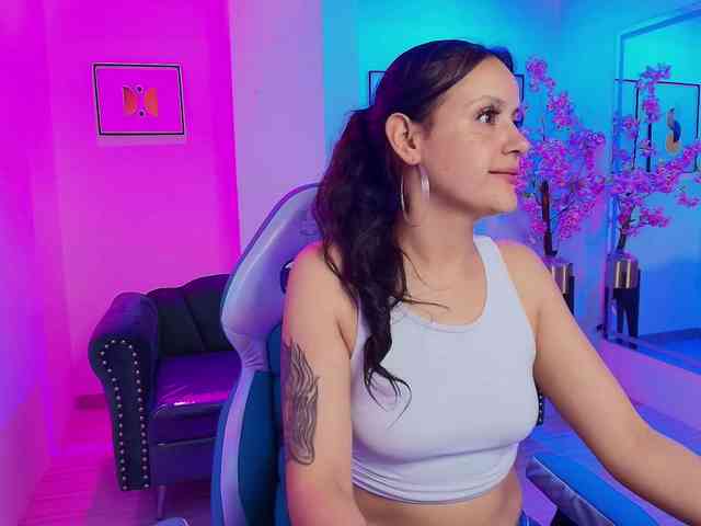 Arianna-sweeet webcam