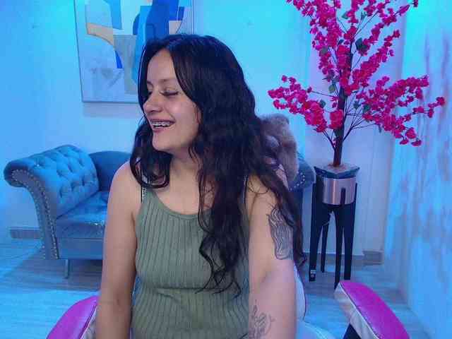 Arianna-sweeet webcam